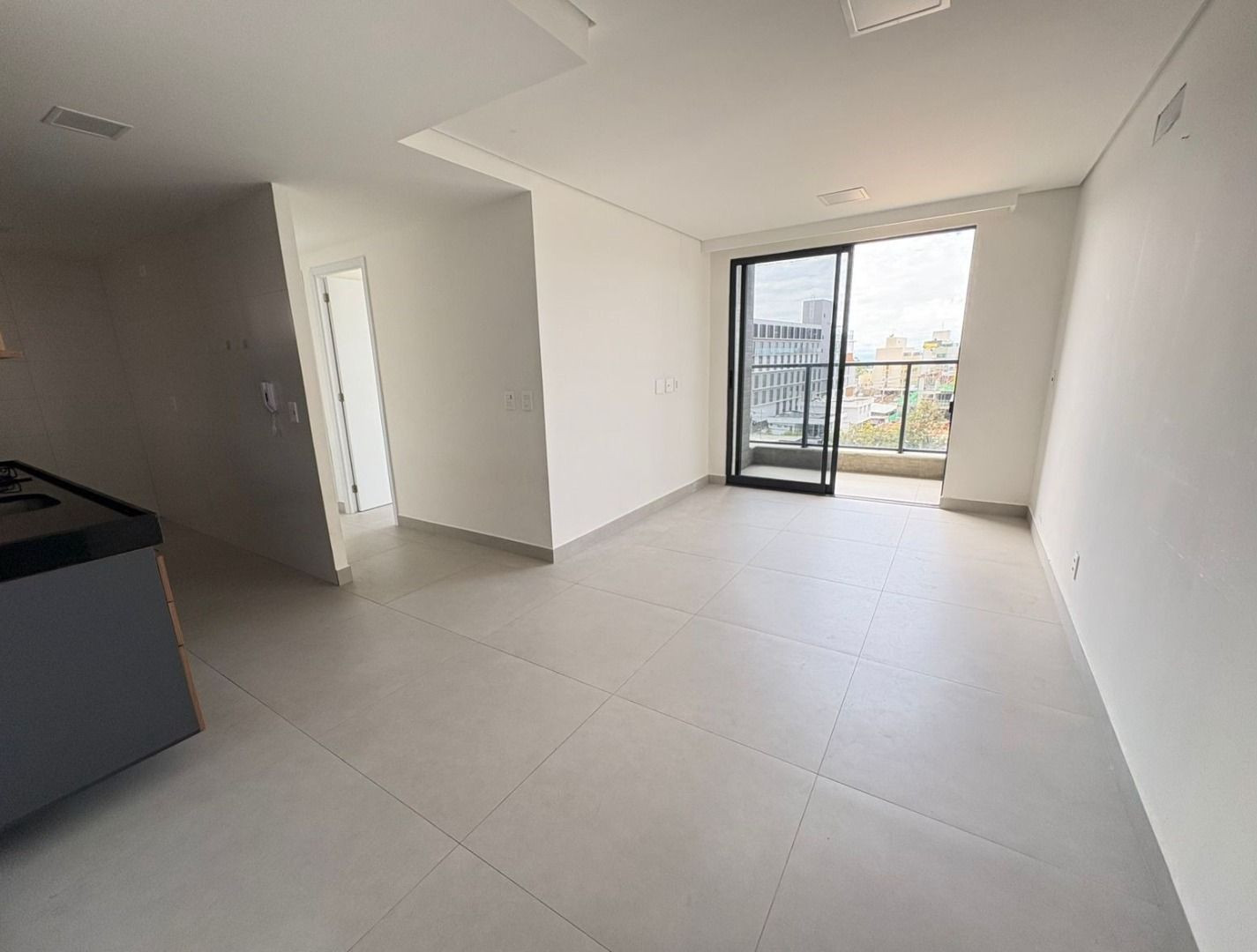 Apartamento com 3 dormitórios à venda, 75 m² por R$ 780.000,00...