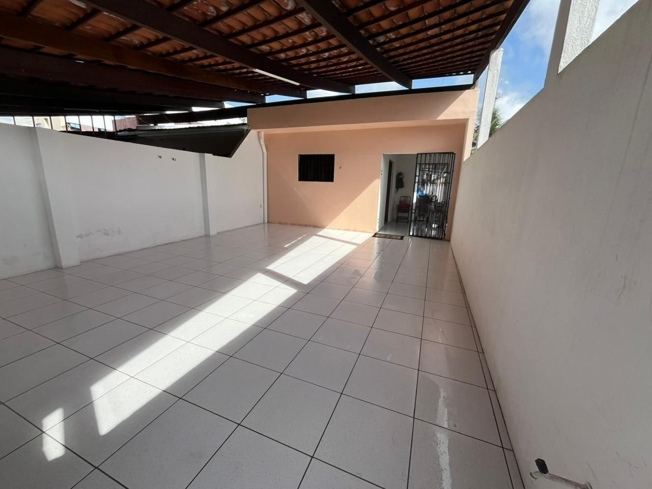Casa Residencial / Funcionários II