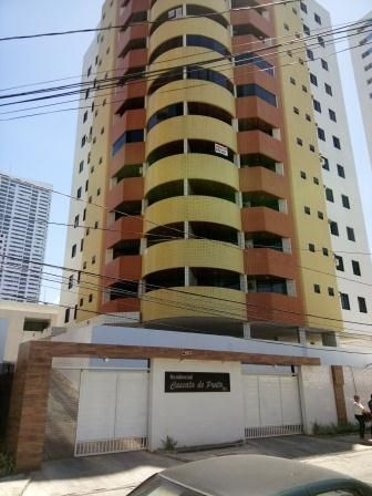 Apartamento com 3 dormitórios à venda, 160 m² por R$ 700.000,0...