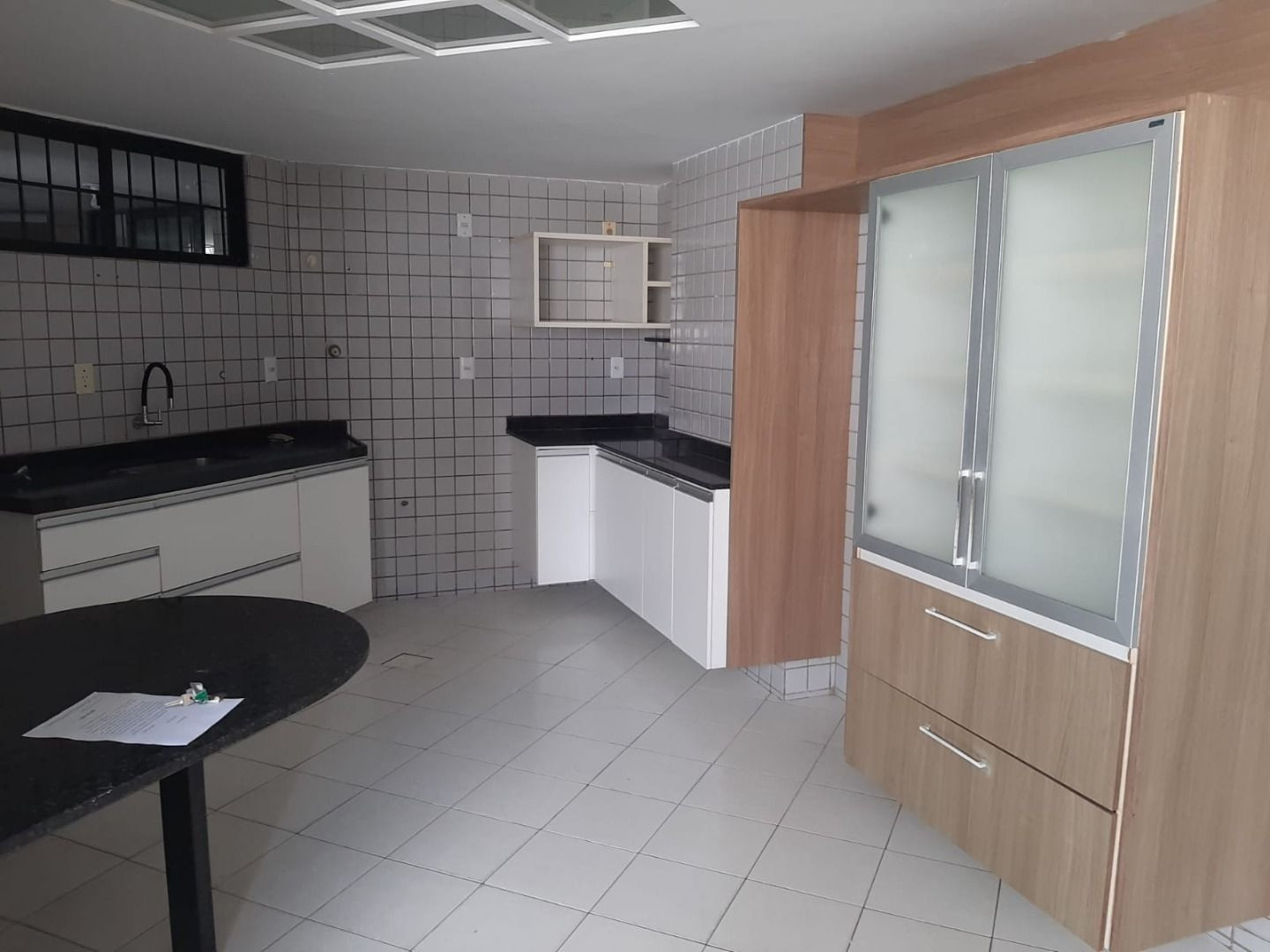 Apartamento com 3 dormitórios à venda, 160 m² por R$ 700.000,0...