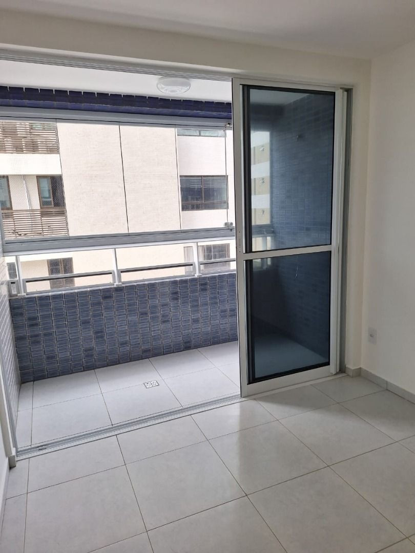 Apartamento com 2 dormitórios à venda, 62 m² por R$ 650.000,00...