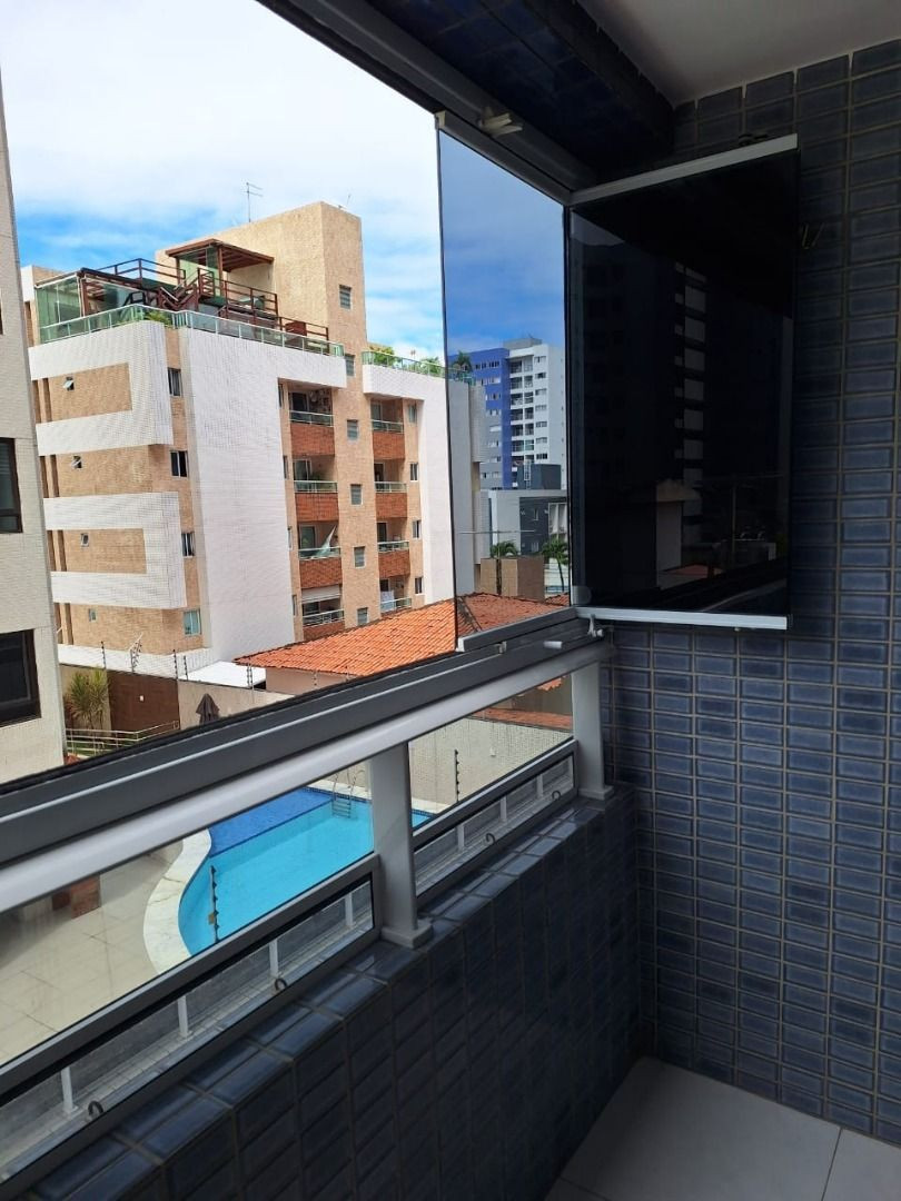 Apartamento com 2 dormitórios à venda, 62 m² por R$ 650.000,00...