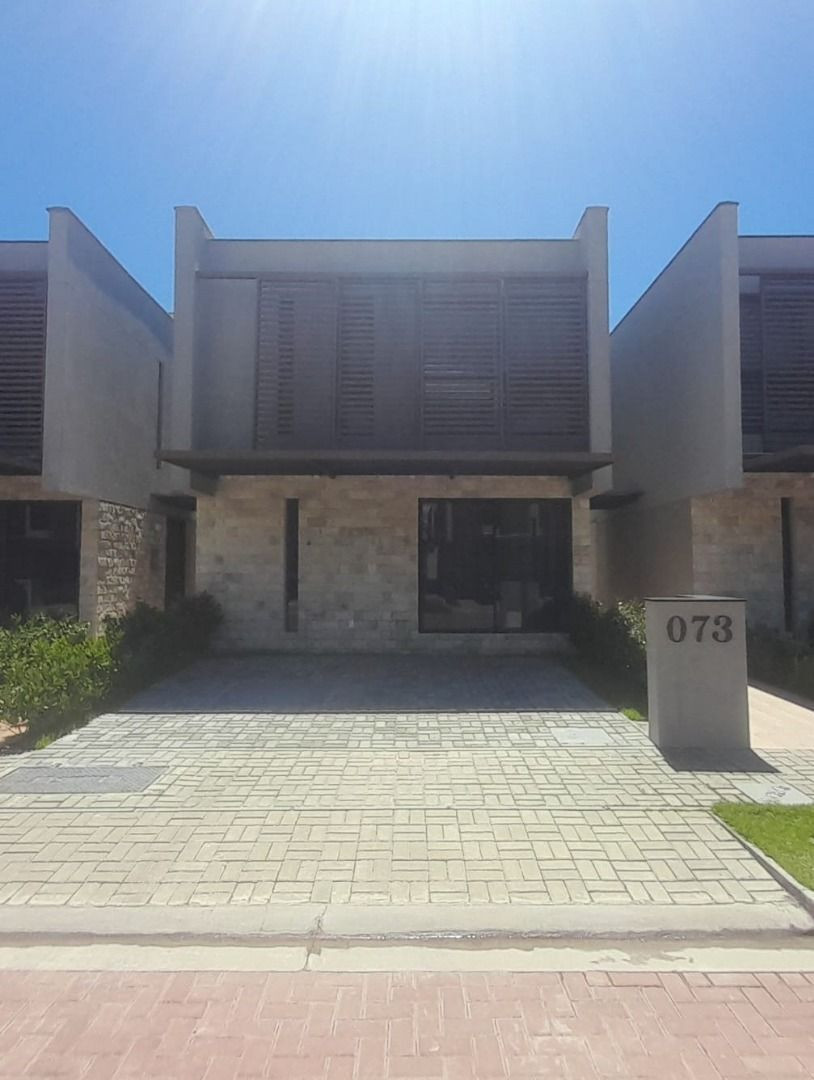 Casa com 3 dormitórios à venda, 177 m² por R$ 1.600.000,00 - A...