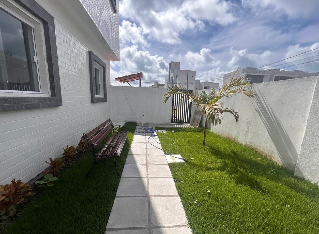  Apartamento Residencial / Jardim Camboinha