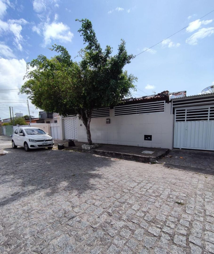 Casa com 4 dormitórios à venda por R$ 350.000,00 - Mangabeira ...