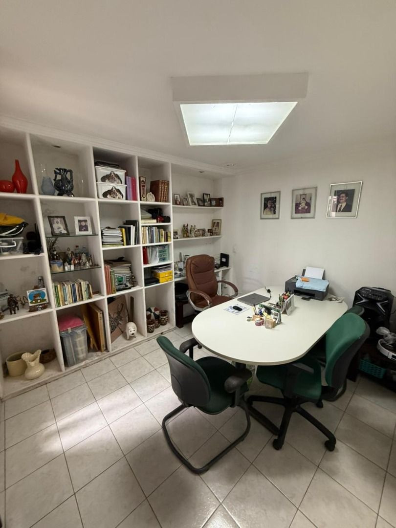 Casa Residencial com 03 quartos a Venda no Cristo Redentor