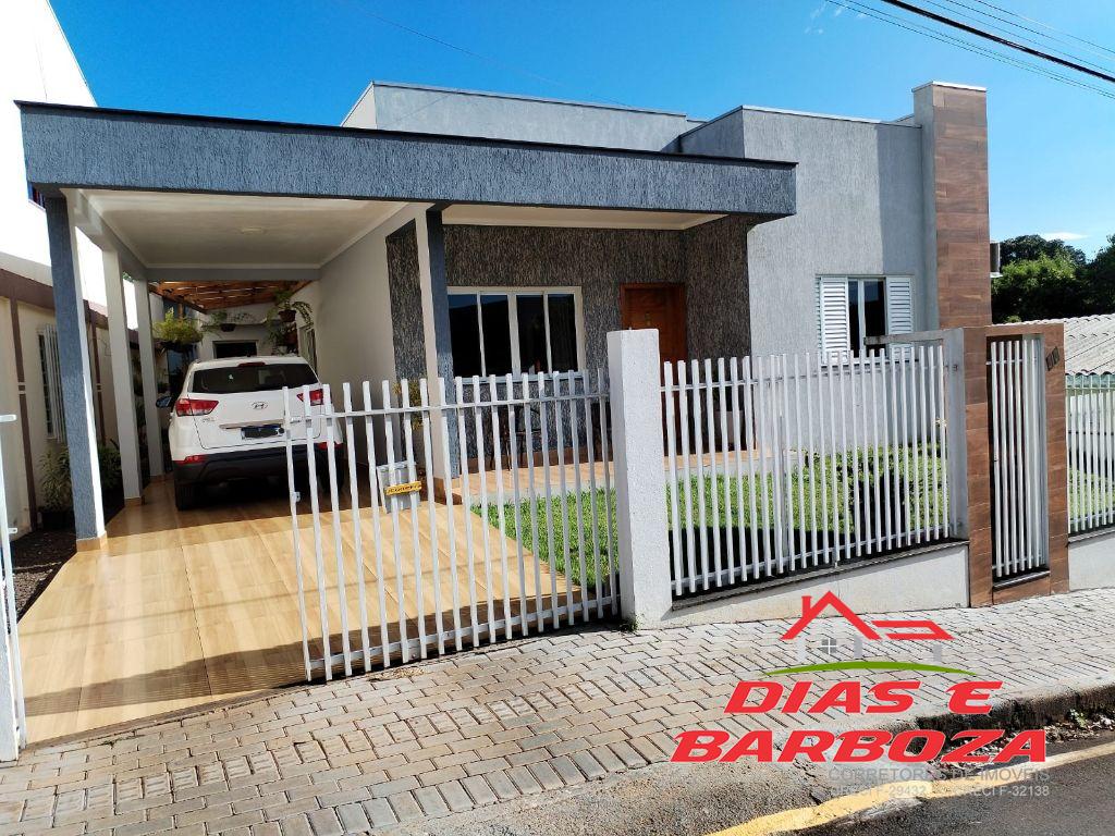Lote de 200m com casa de 140m, localizado no Bairro Nossa Senhora das Graas e