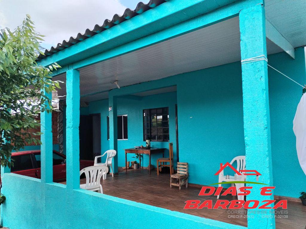 Lote de 130m com casa de alvenaria, localizado no Bairro Menino Deus em Ampre.