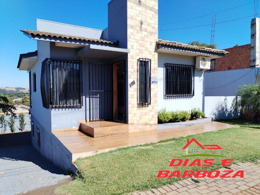 Lote de 250,57m com rea construda de 130m, localizado no Bairro Estao em A