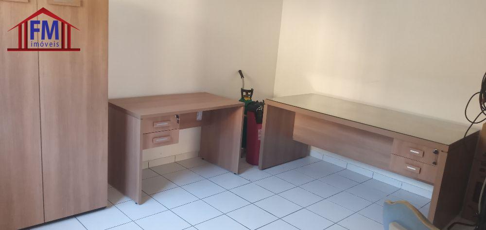 Casa à venda com 6 quartos, 350m² - Foto 14
