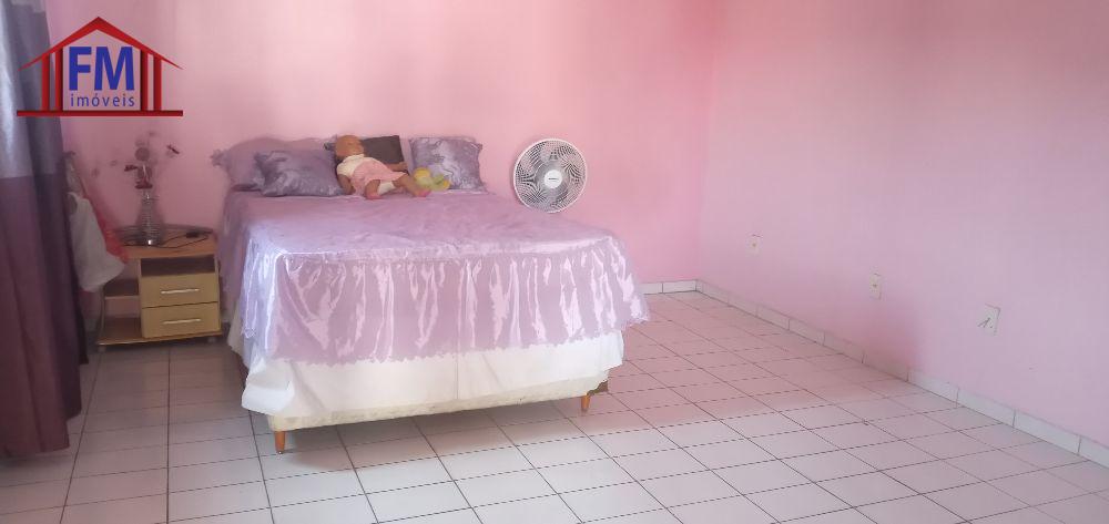 Casa à venda com 6 quartos, 350m² - Foto 16