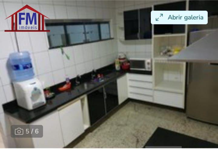 Casa de Condomínio à venda com 3 quartos, 300m² - Foto 5