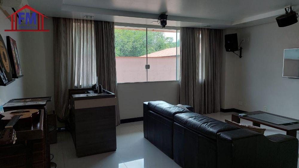 Casa de Condomínio à venda com 6 quartos, 600m² - Foto 2