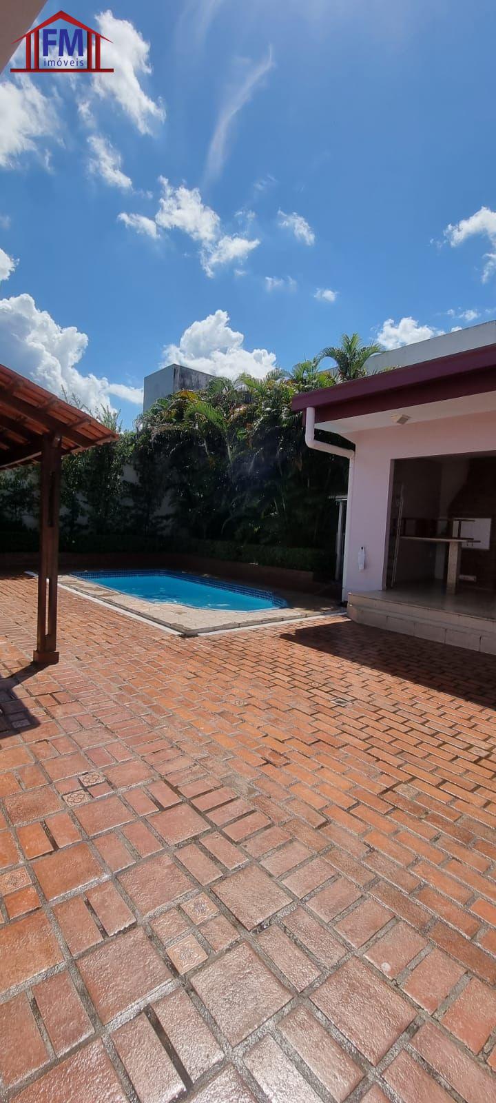 Casa de Condomínio à venda com 4 quartos, 400m² - Foto 4