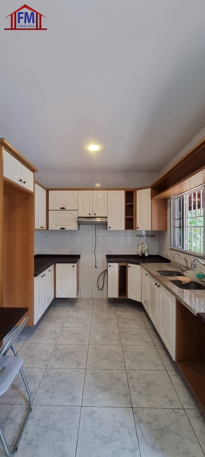 Casa de Condomínio à venda com 4 quartos, 400m² - Foto 9