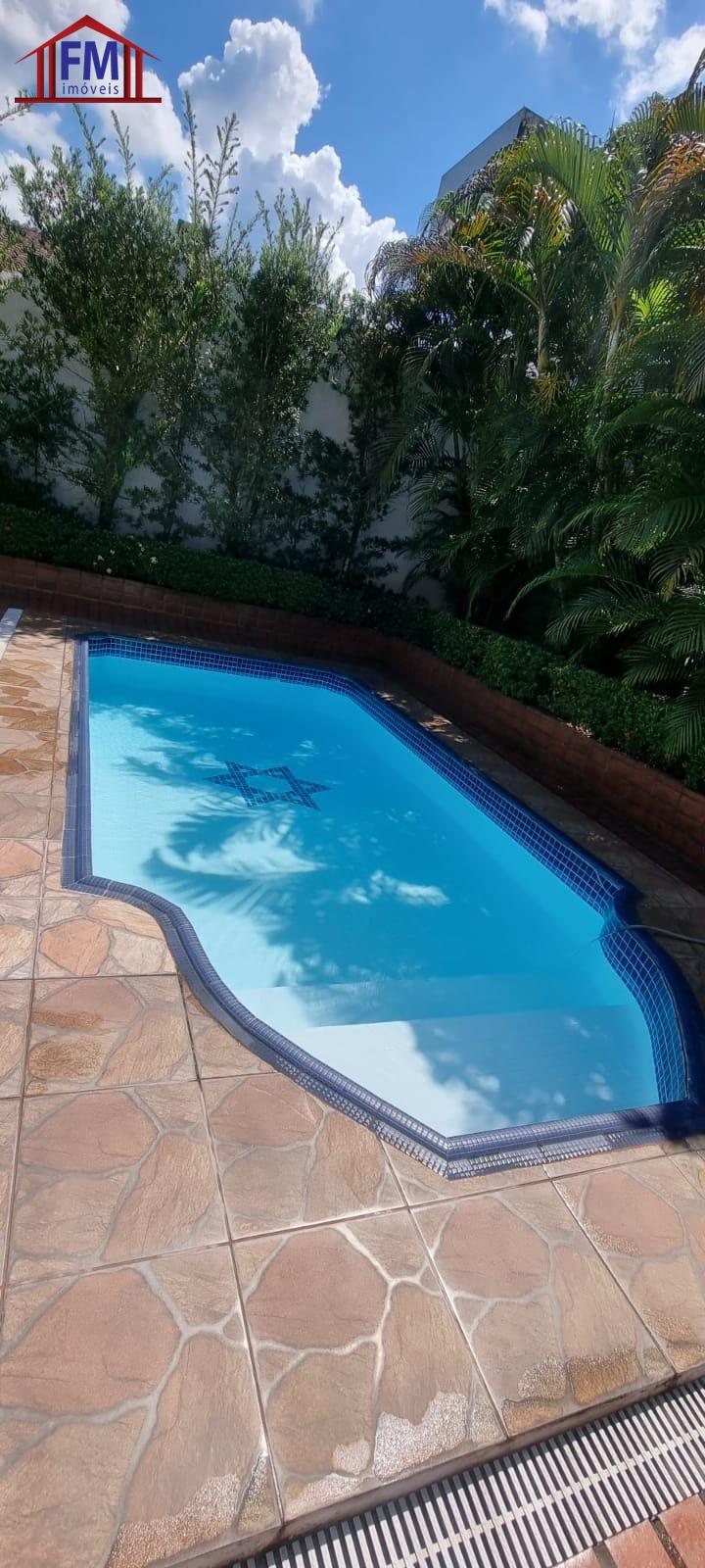 Casa de Condomínio à venda com 4 quartos, 400m² - Foto 11