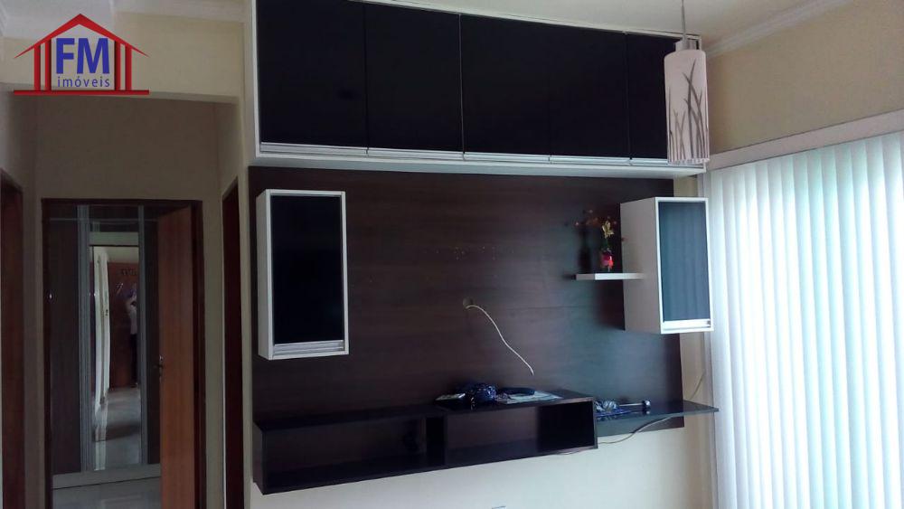 Apartamento à venda com 2 quartos, 70m² - Foto 9