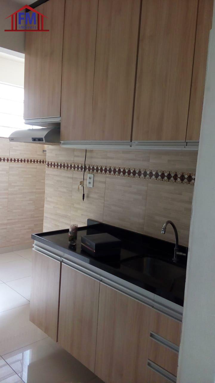 Apartamento à venda com 2 quartos, 70m² - Foto 11