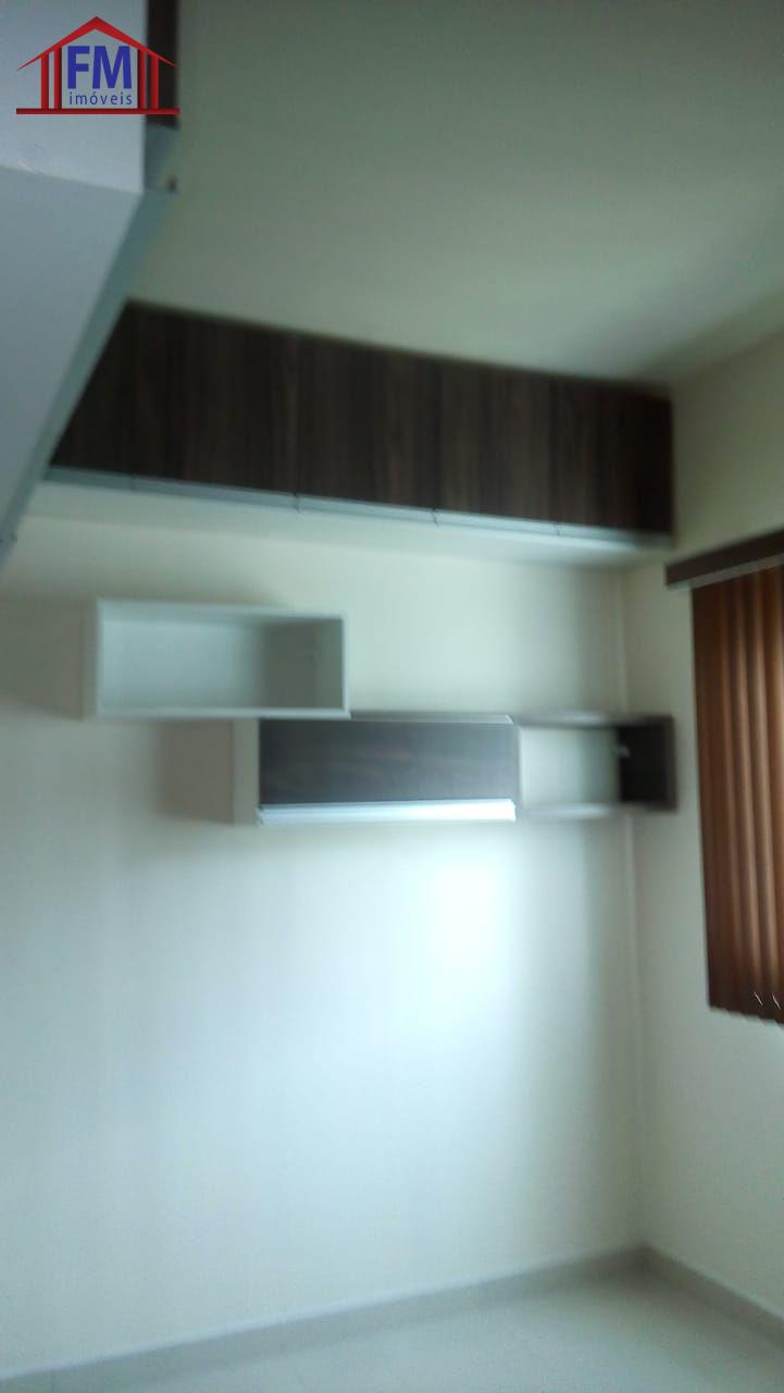 Apartamento à venda com 2 quartos, 70m² - Foto 12