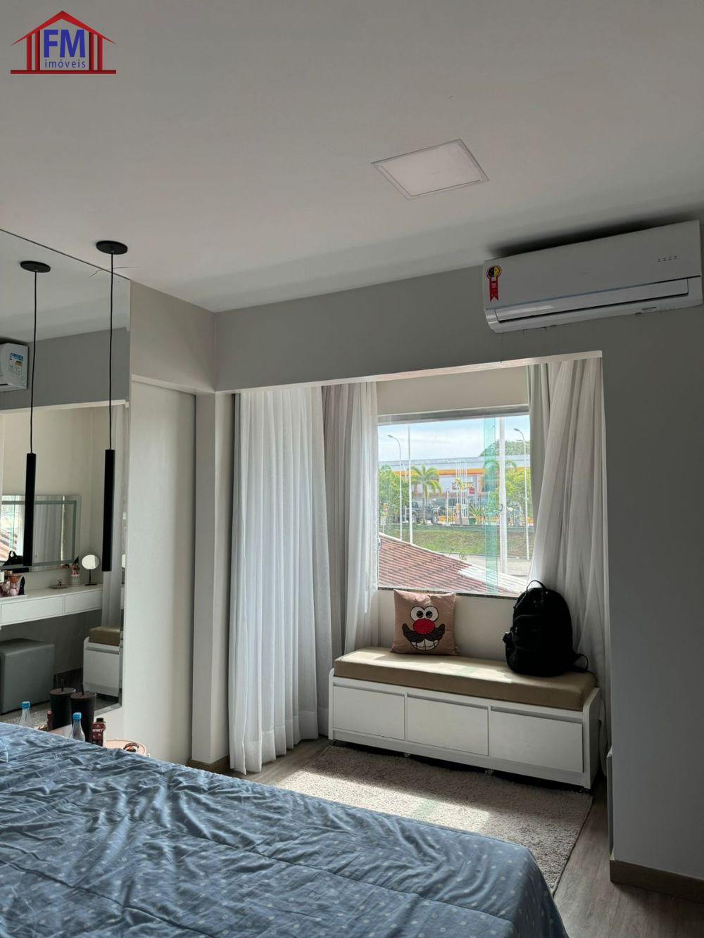 Casa de Condomínio à venda com 4 quartos, 400m² - Foto 9