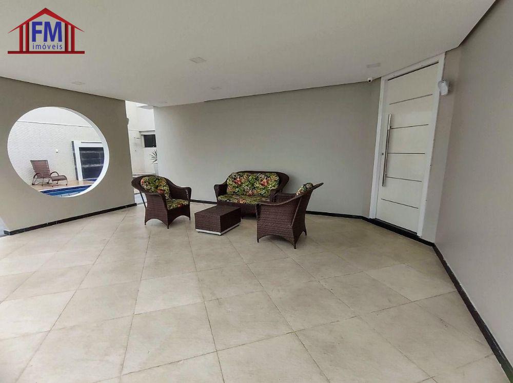 Casa de Condomínio à venda com 4 quartos, 300m² - Foto 2