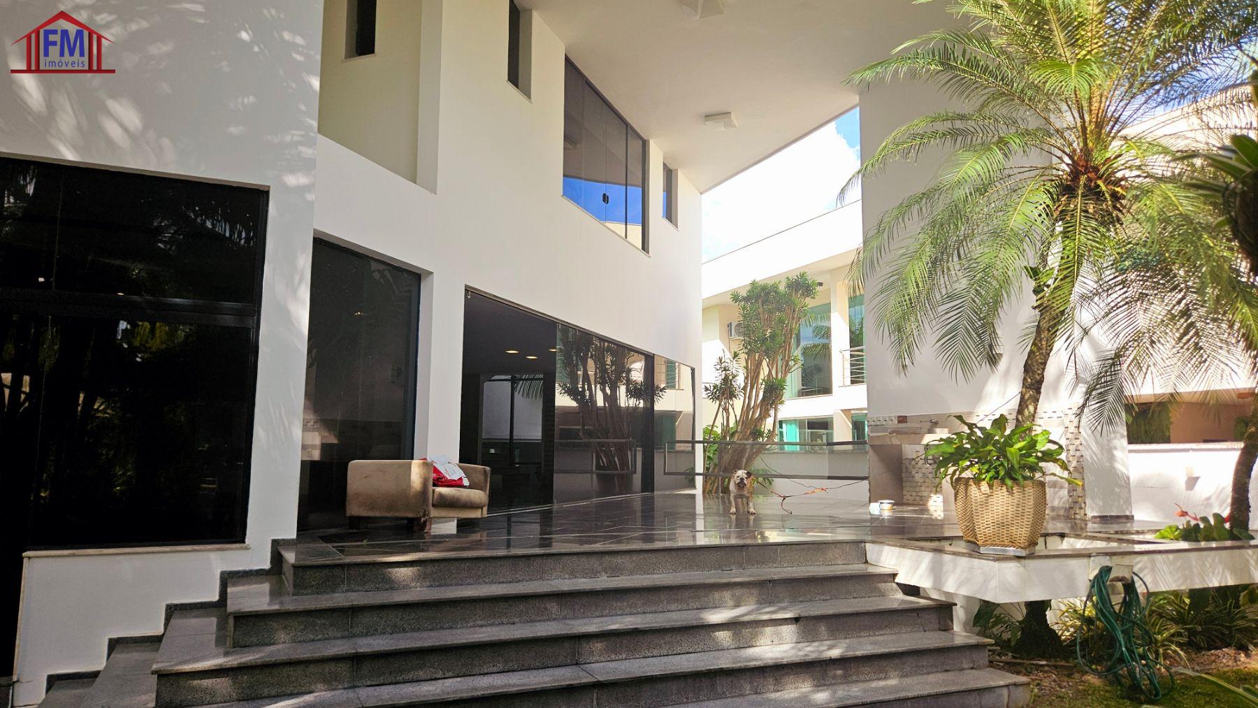 Casa de Condomínio à venda com 4 quartos, 1000m² - Foto 1