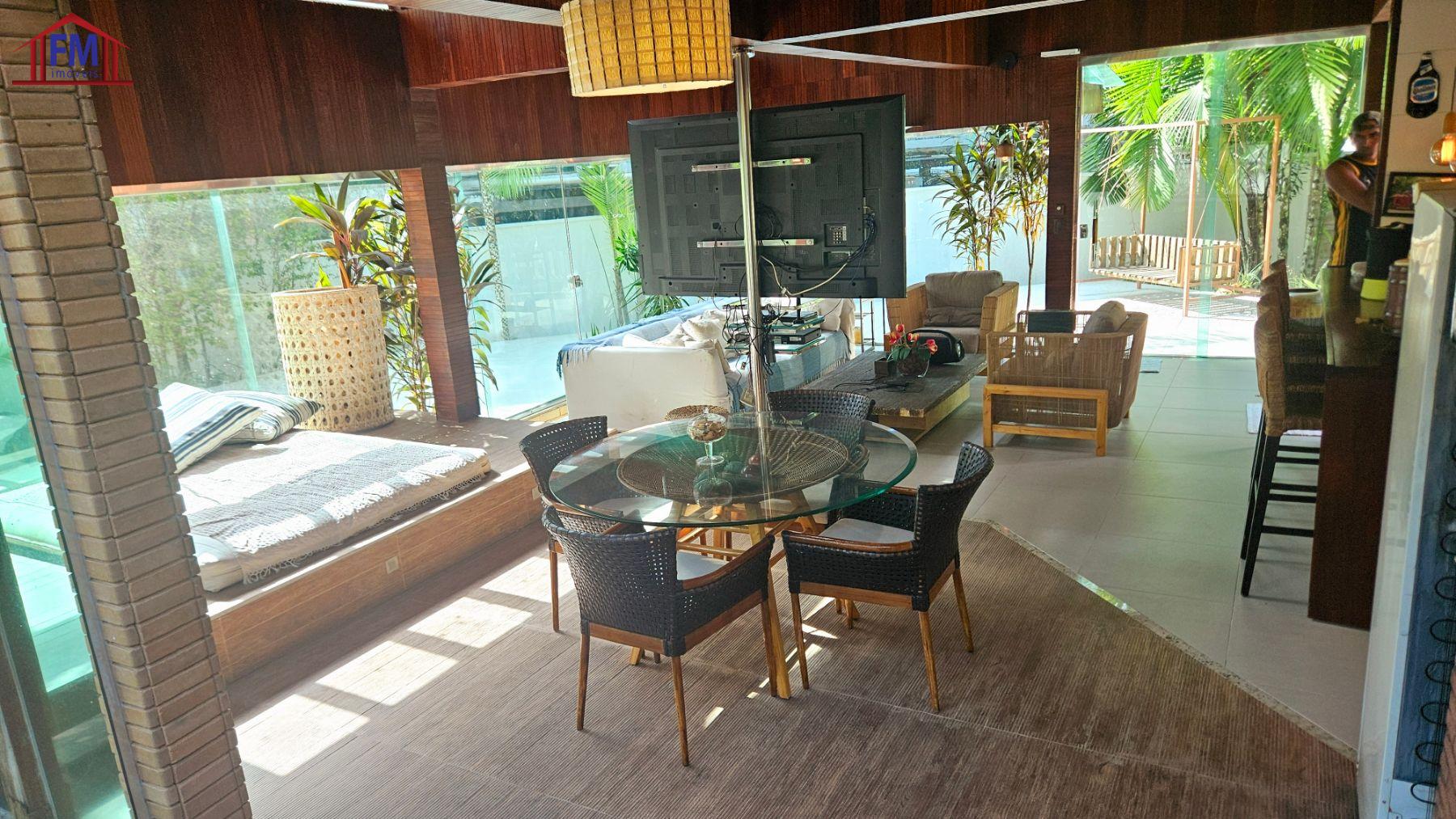 Casa de Condomínio à venda com 4 quartos, 1000m² - Foto 2