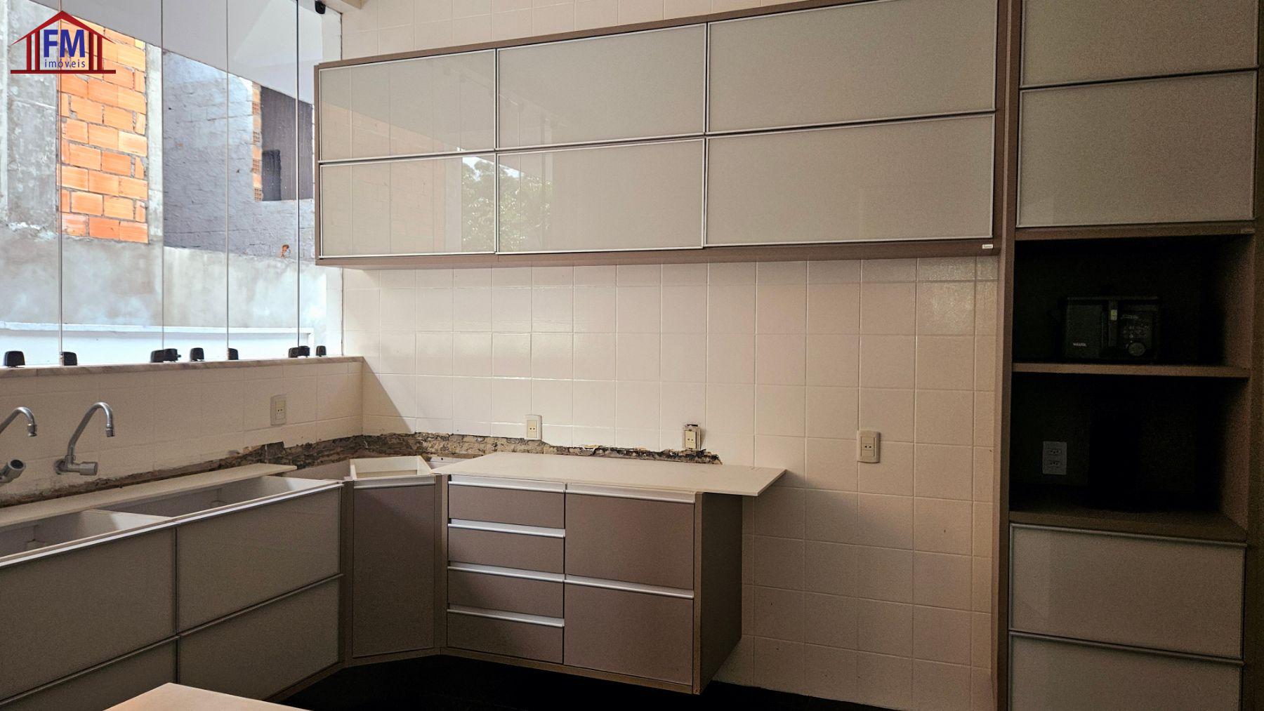 Casa de Condomínio à venda com 4 quartos, 1000m² - Foto 11