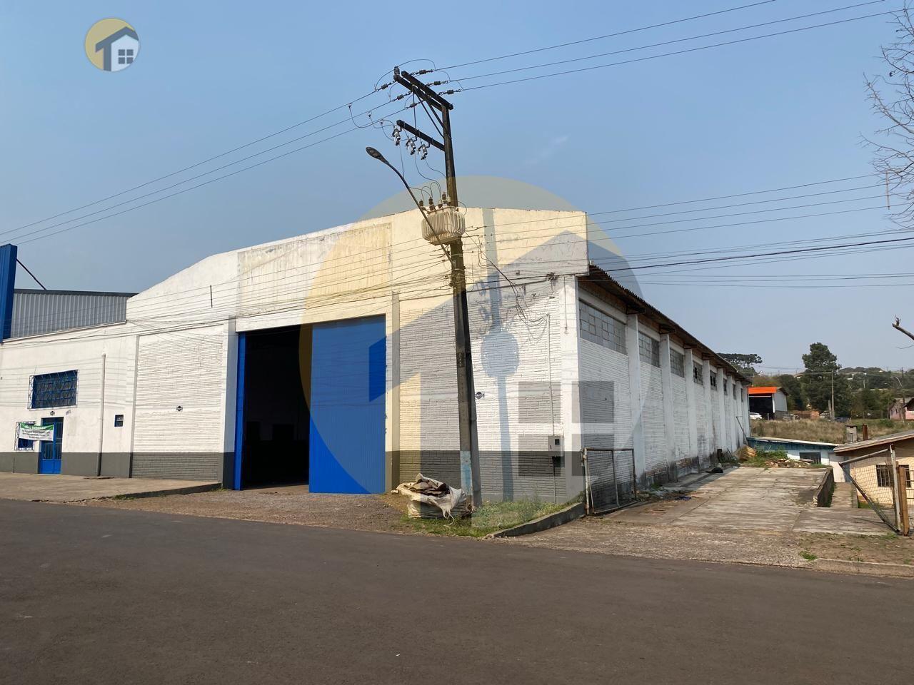 VENDE-SE BARRACÃO COMERCIAL
