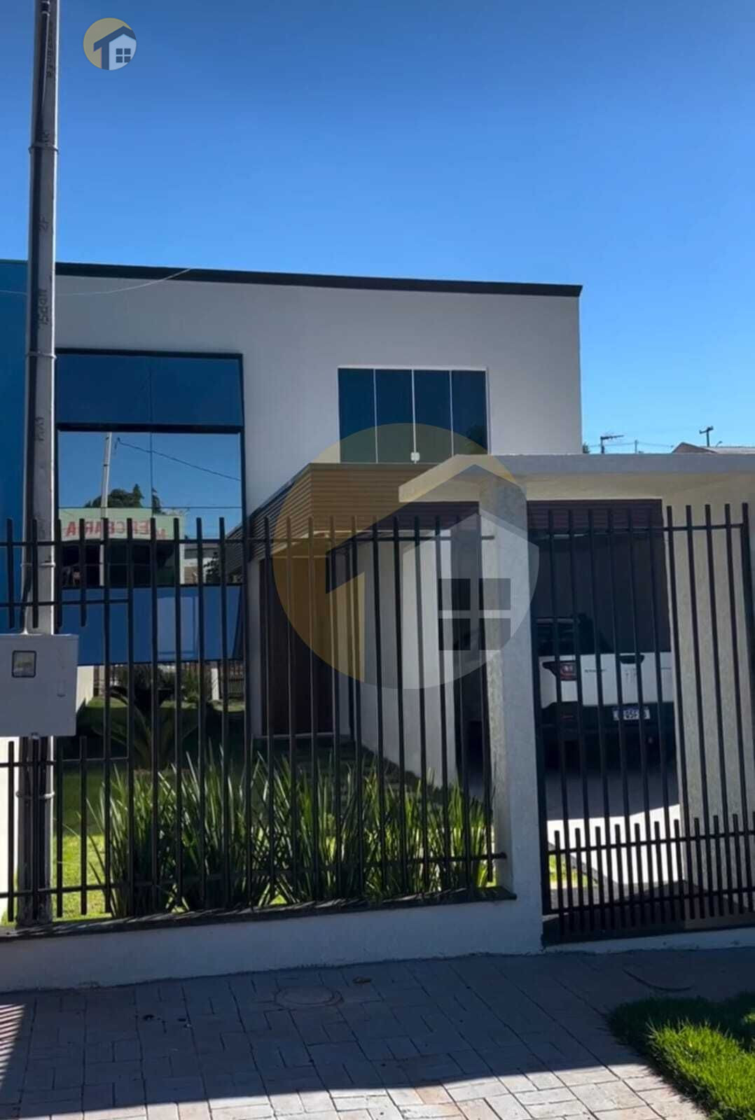 VENDE-SE SOBRADO EM PATO BRANCO-PR