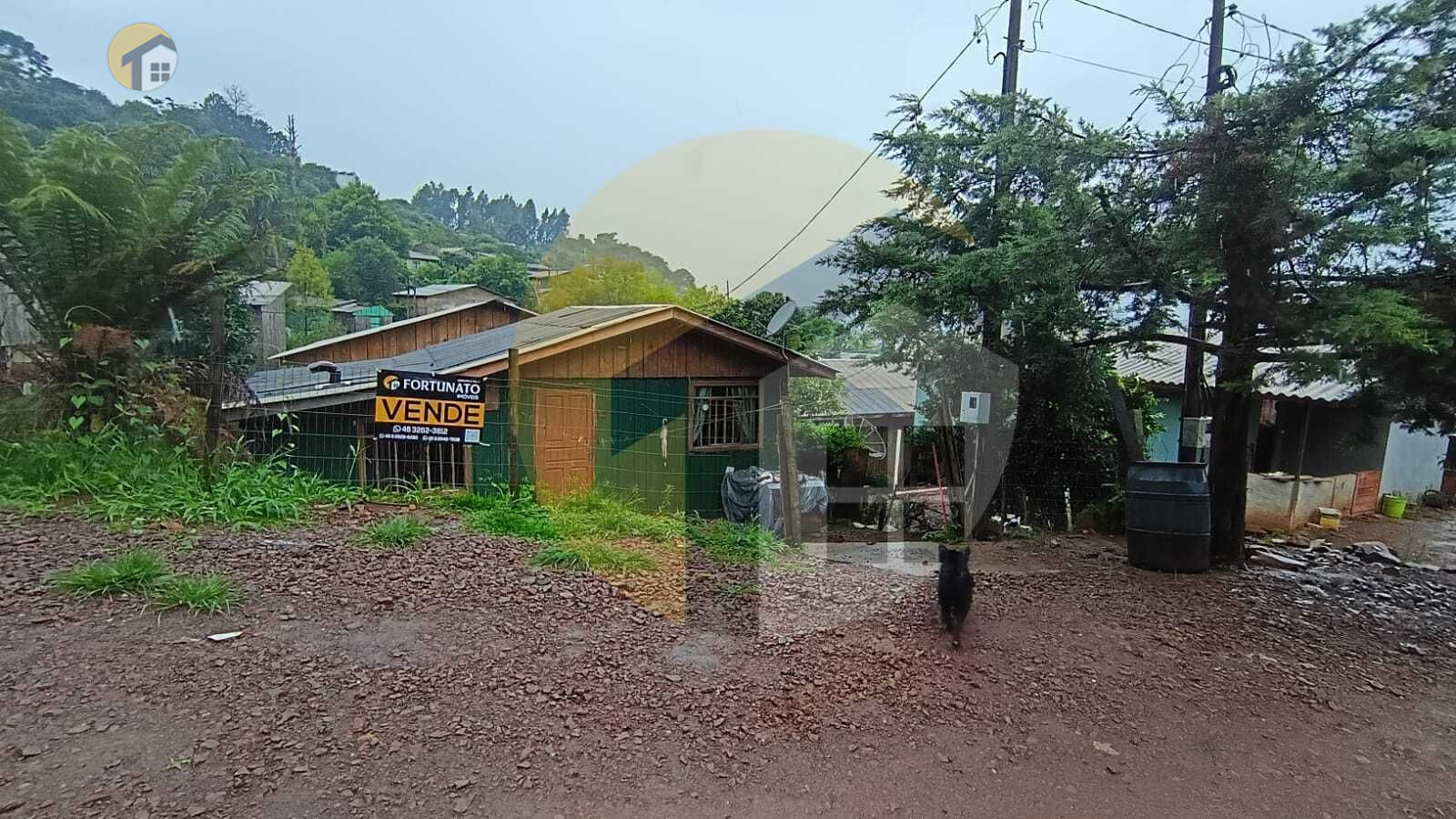 VENDEM-SE 02 CASAS EM MADEIRA 