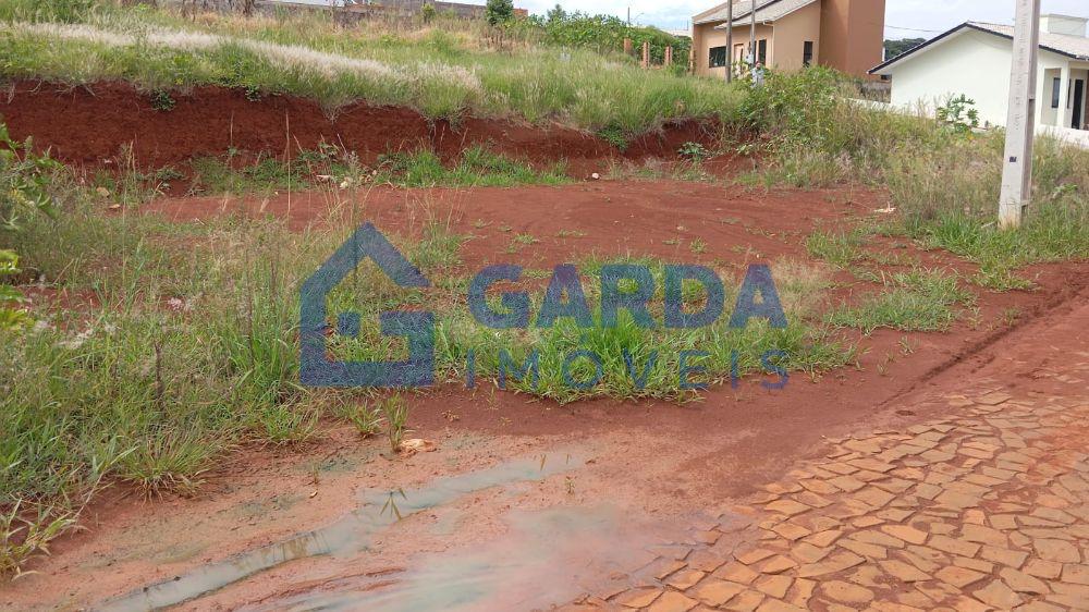 Terreno de esquina com preo bem abaixo do mercado