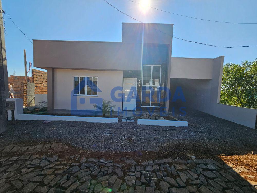 Linda casa com poro