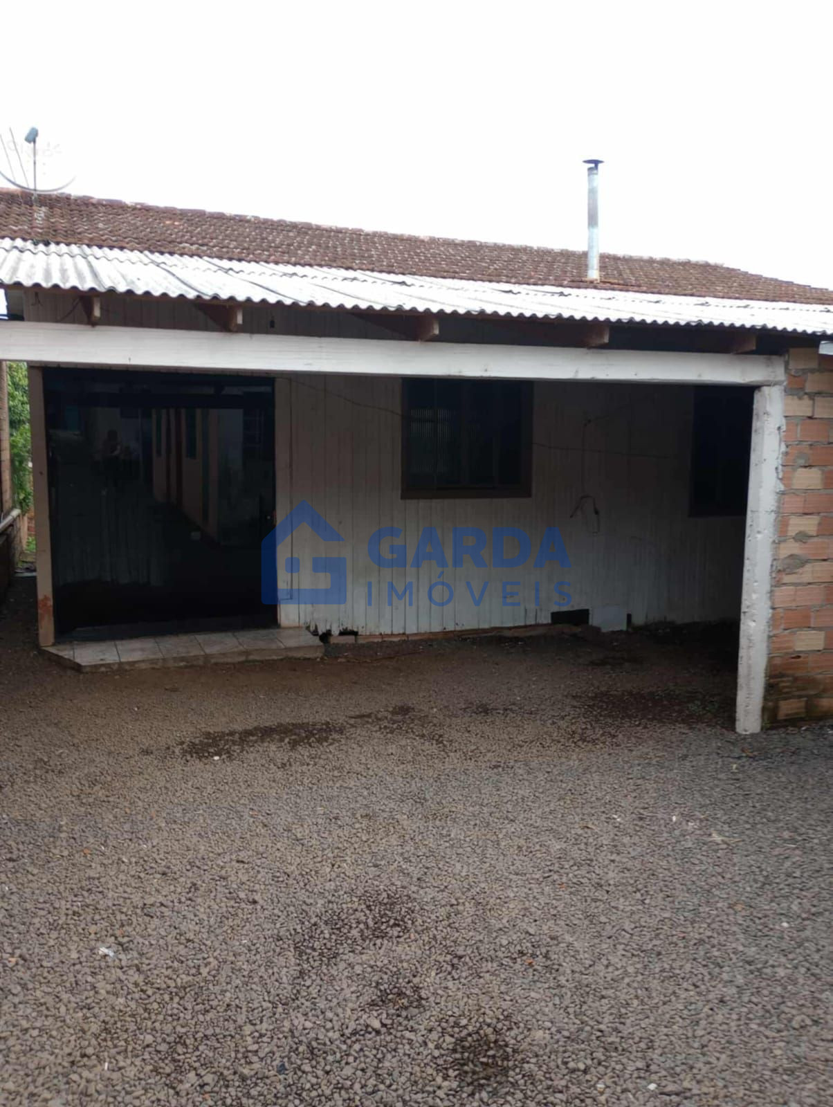 Casa de fundos no bairro S�o Francisco