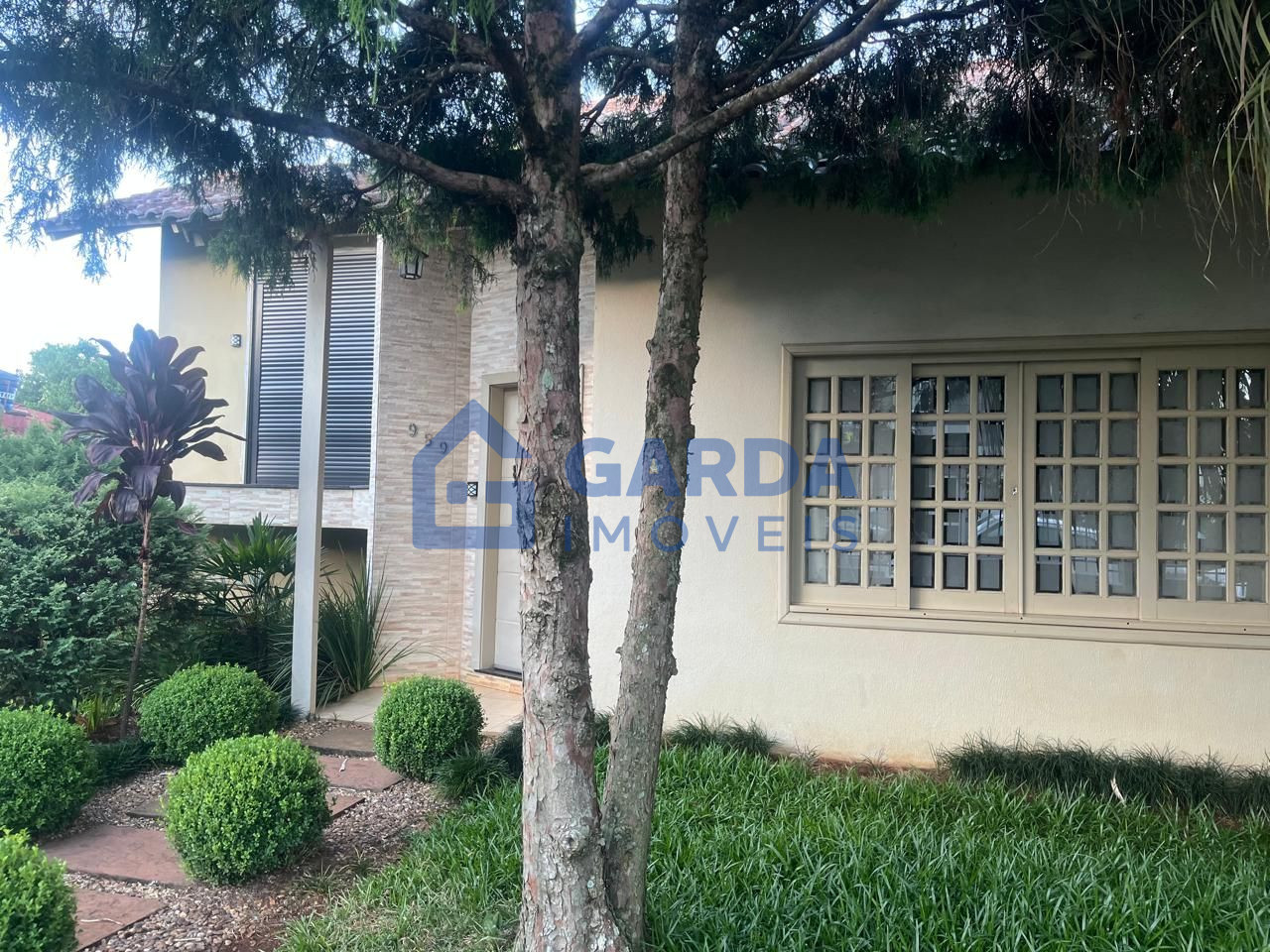 Casa � Venda