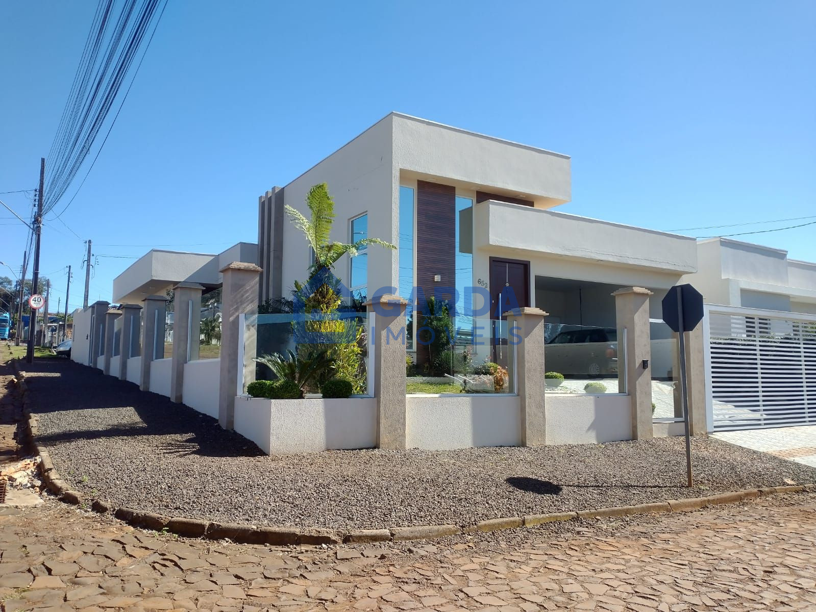 Casa � Venda