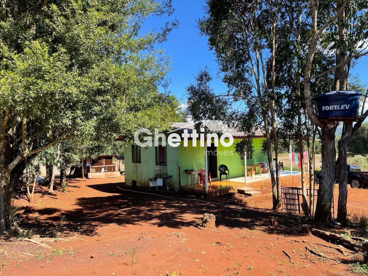 Ghettino Im�veis em Marmeleiro - PR