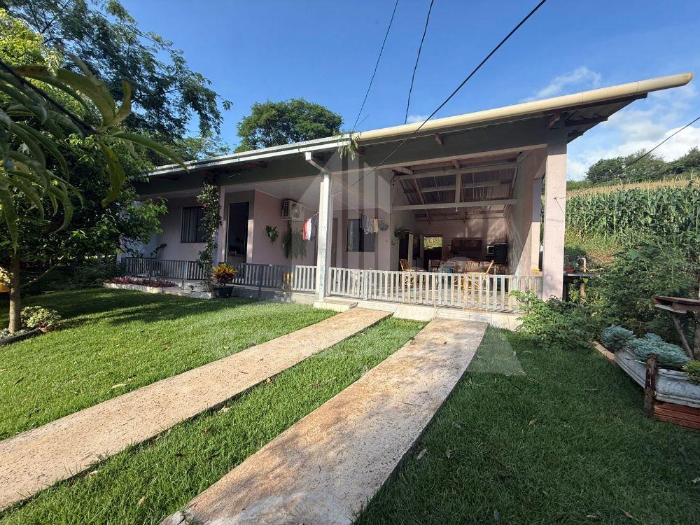 ÁREA RURAL COM CASA DE ALVENARIA