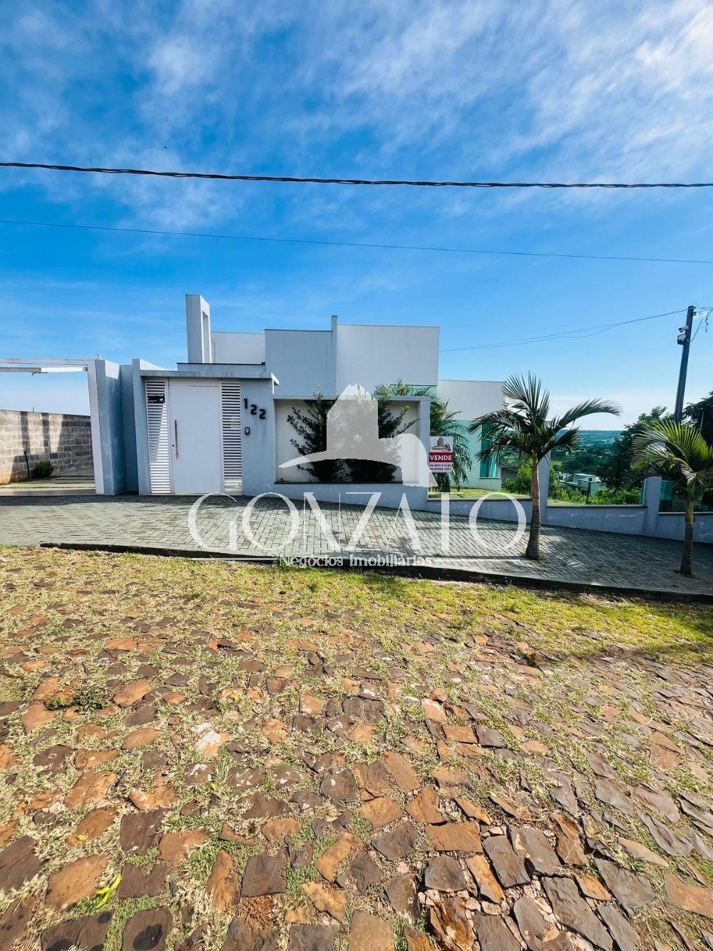IMÓVEL DE ALVENARIA COM VISTA PRIVILEGIADA PARA A CIDADE