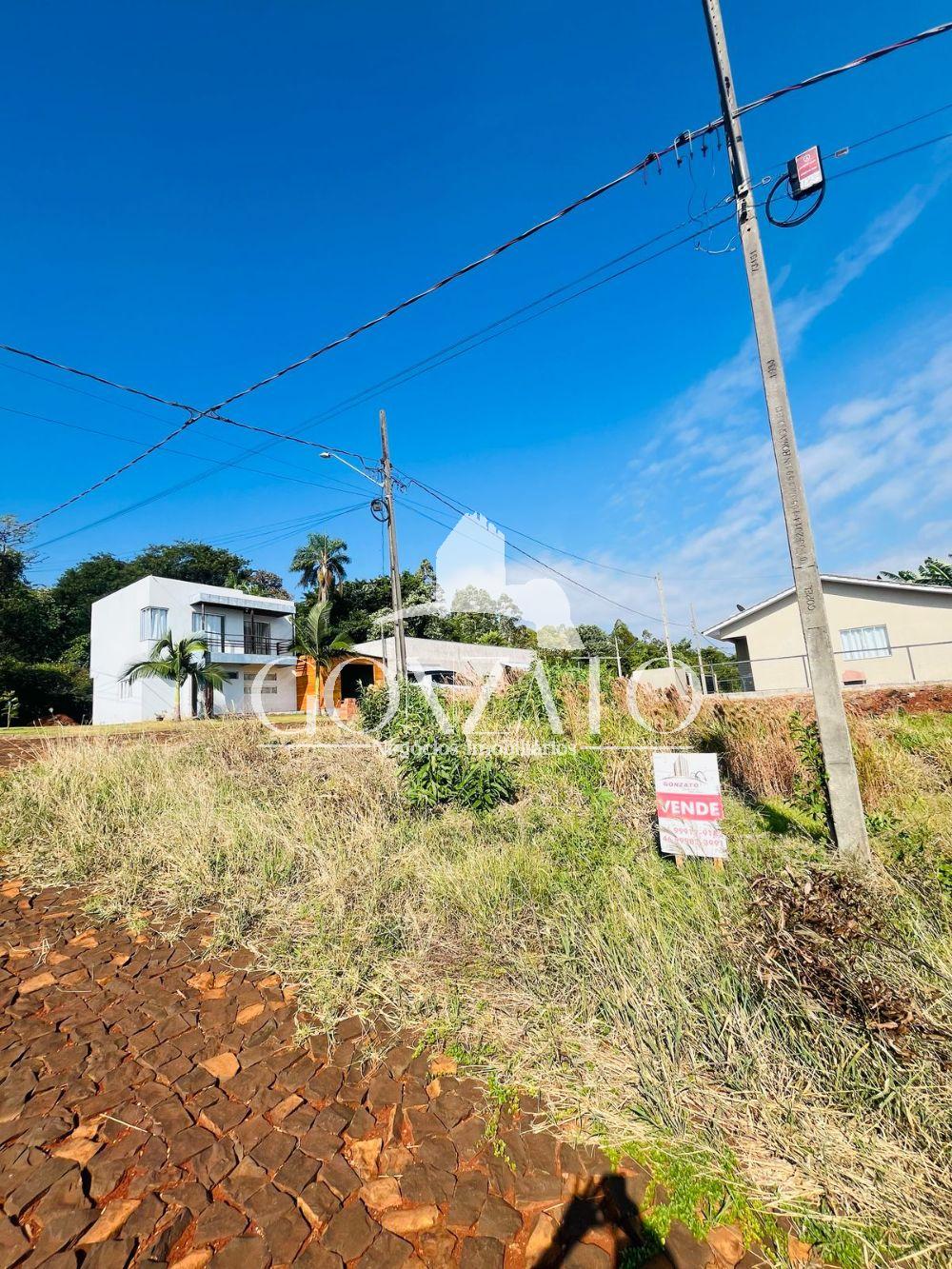 TERRENO DE ESQUINA RESIDENCIAL