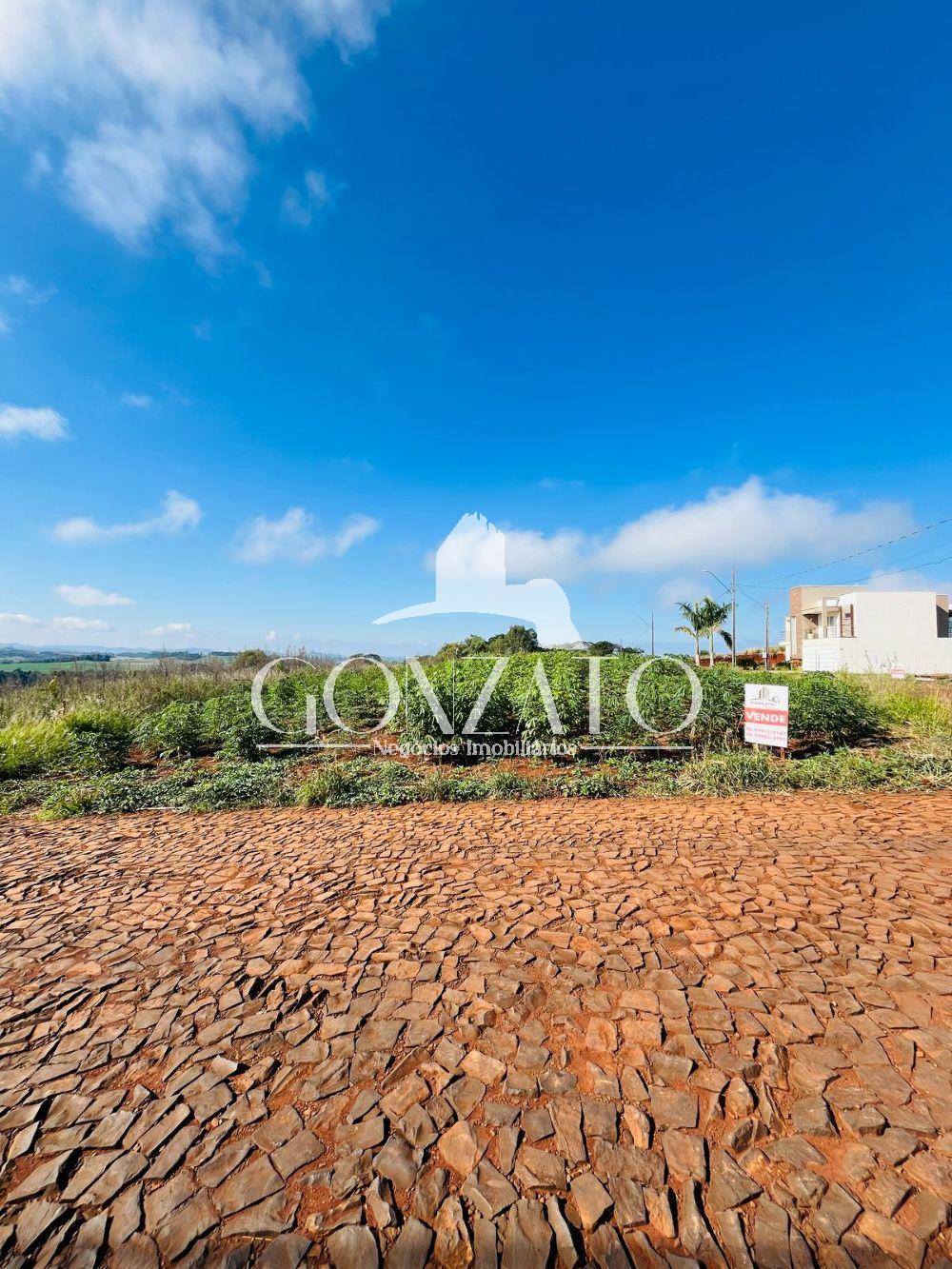 TERRENO DE ESQUINA RESIDENCIAL