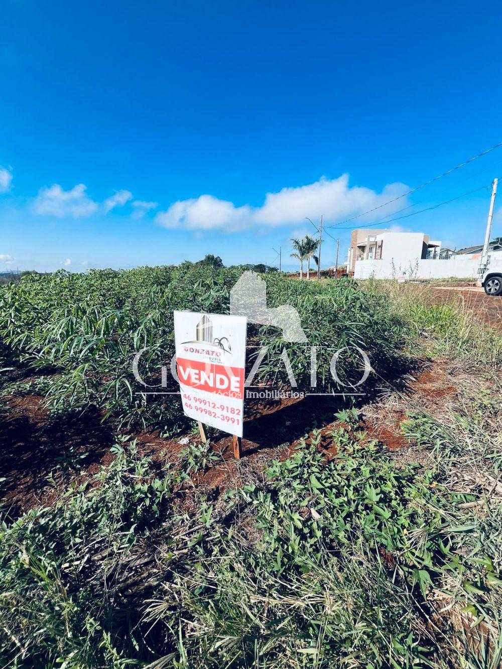 TERRENO DE ESQUINA RESIDENCIAL
