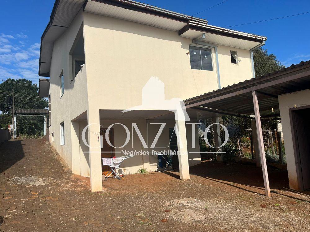 2 CASAS COM 2 KITNET