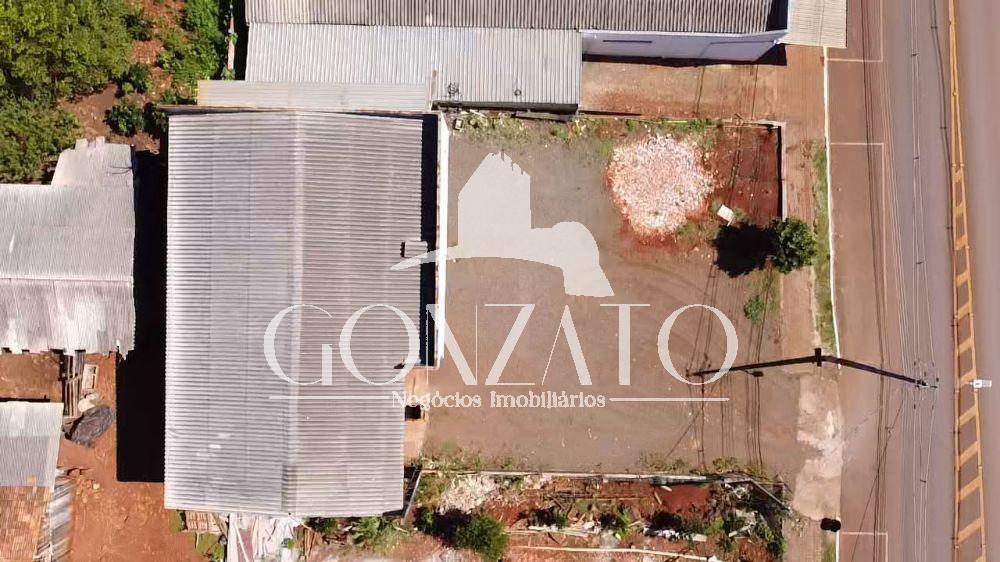 IMÓVEL RESIDENCIAL COM PONTO COMERCIAL
