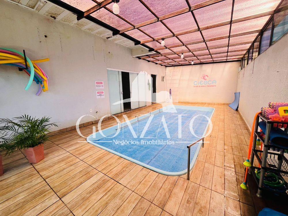 SALA COMERCIAL COM ESPAÇO PARA HIDROPILATES 