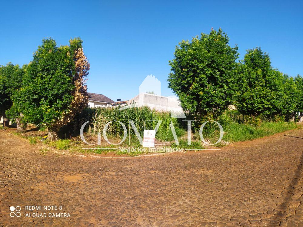TERRENO DE ESQUINA COMERCIAL/RESIDENCIAL