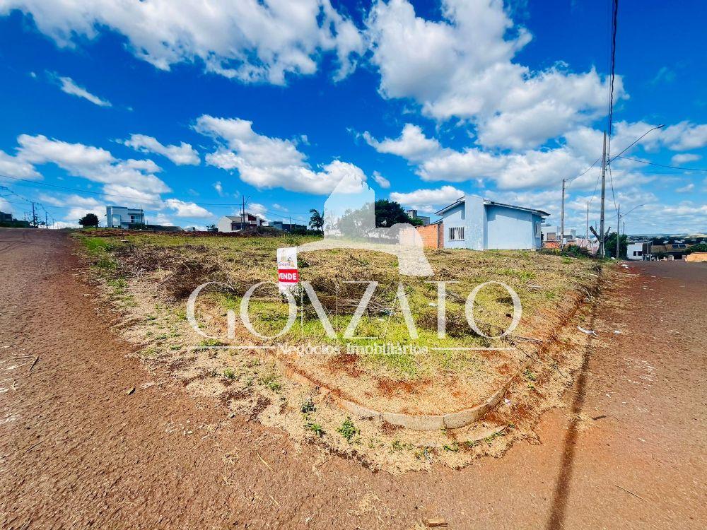 TERRENO DE ESQUINA RESIDENCIAL