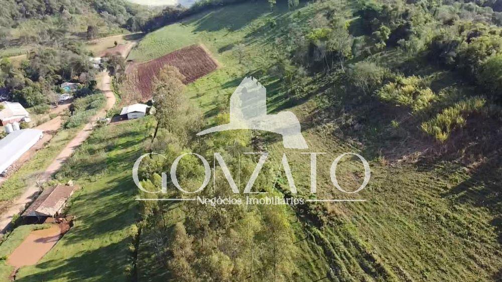 SÍTIO PRÓXIMO DA BR