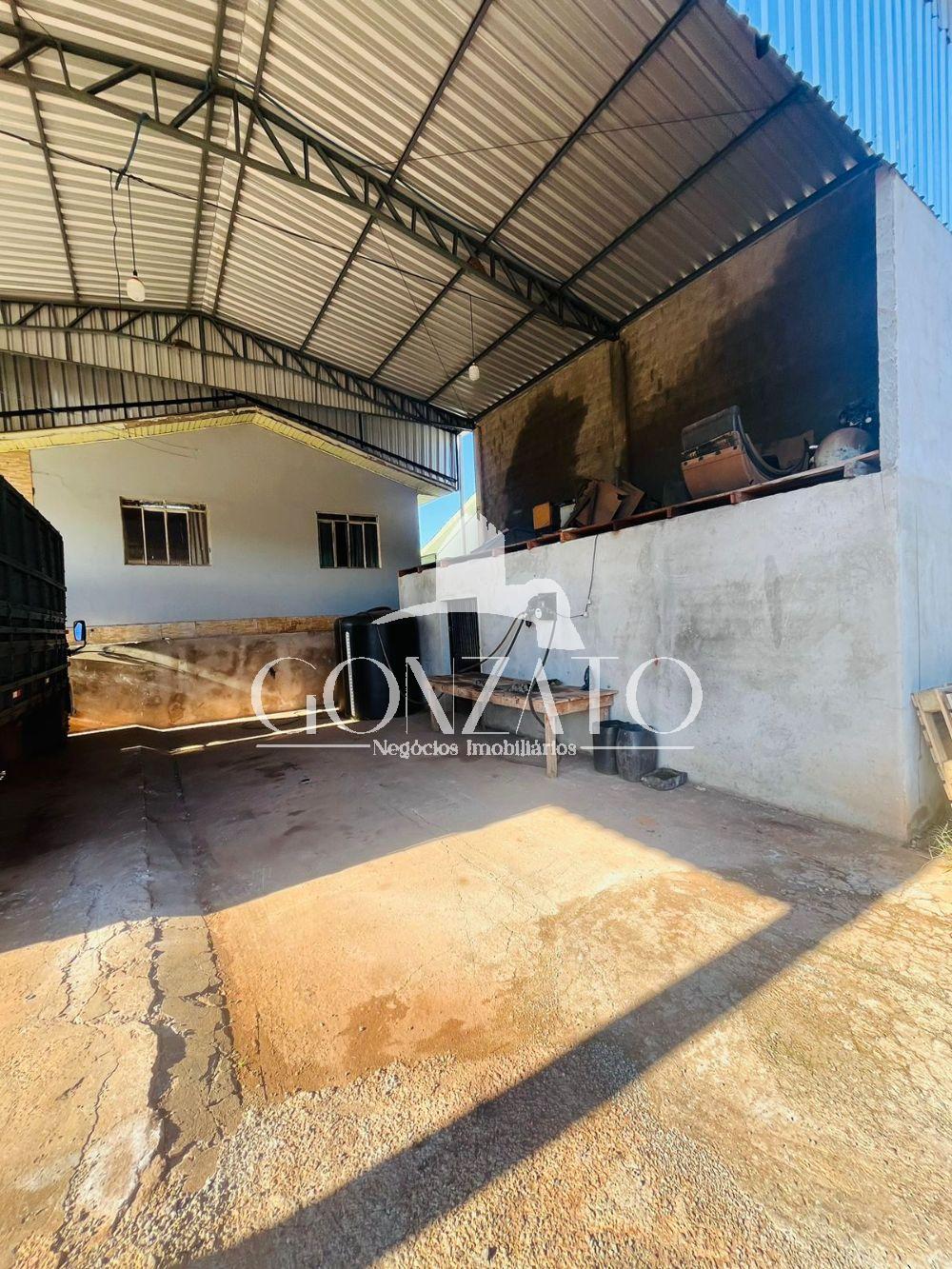 IMÓVEL COMERCIAL E RESIDENCIAL 