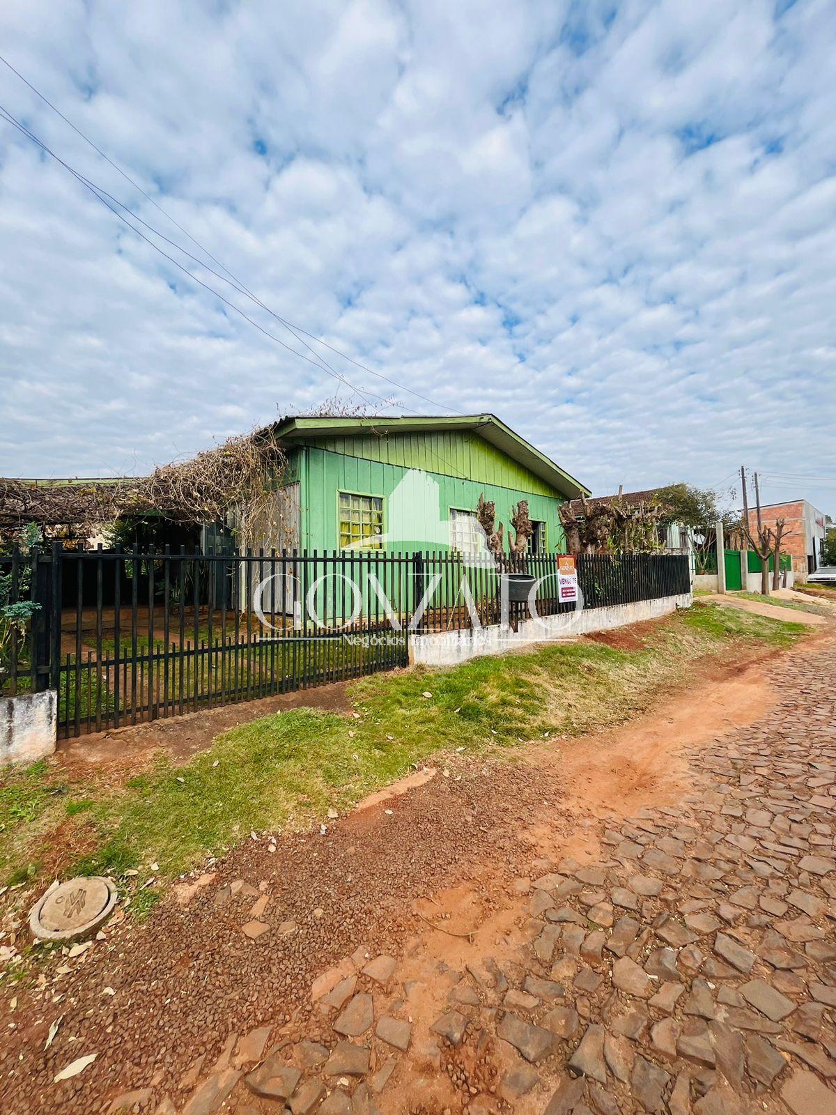 IMÓVEL DE MADEIRA COM TERRENO DE 360M²